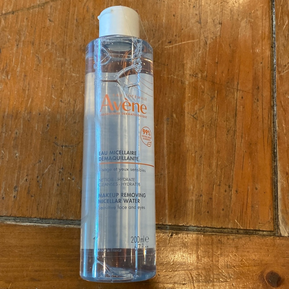 Avene makeup remover